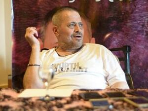 وسوف يعتزل طرح الألبومات