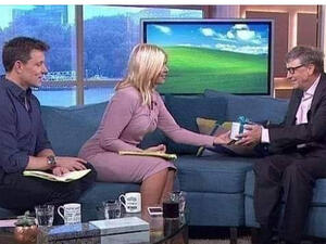 بيل جيتس أثناء المقابلة