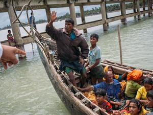 U.N. Refugee Agency (UNHCR) expressed sorrow over the loss of lives in a new shipwreck (AFP/File)