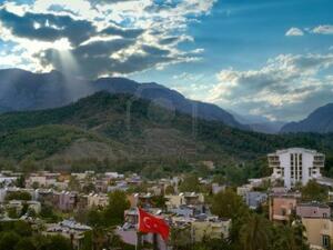  الحافلة كانت قادمة من مدينة إزمير بغرب البلاد