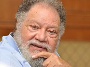 يحيى الفخراني يطمئن جمهوره: (انا بخير)