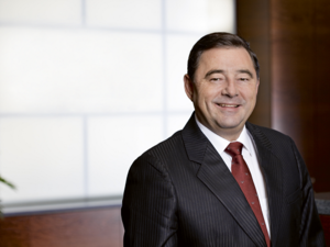 أندرياس ماتمولر , رئيس العمليات لمنطقة الشرق الأوسط وأفريقيا