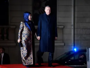 Turkish President Recep Tayyip Erdogan (R) and his wife Emine (AFP)