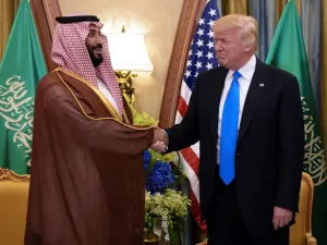 US President Donald Trump (R) and Saudi Deputy Crown Prince Mohammad bin Salman al-Saud (AFP)