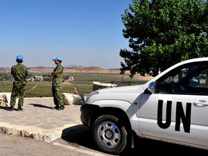 UNDOF soldiers examine the Israeli-Syrian border (Shutterstock) UNDOF soldiers examine the Israeli-Syrian border (Shutterstock)