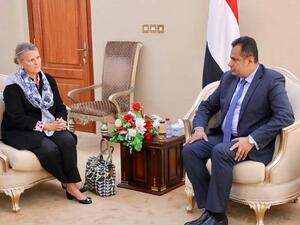 Yemeni Prime Minister Maeen Abdulmalik Saeed met with UN humanitarian coordinator Lise Grande (Twitter)