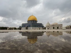 Water after a rainy day at Al-Aqsa Mosque Compound in Jerusalem (Twitter)