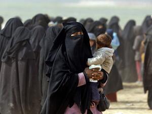 American Isis bride Hoda Muthana (Twitter)