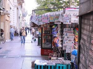 550 media workers dismissed by three publishing companies will receive EU aid (Twitter)