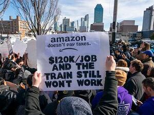 AMAZON workers protest against inhumane conditions (Twitter)