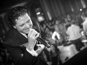 Ragheb Alama struggles on with facial expressions. 
