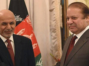 Afghan President Ashraf Ghani with Prime Minister Nawaz Sharif. (AFP)
