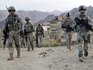 US troops in Afghanistan, 2010 (Wikimedia Commons)