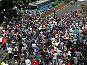 الاحتجاجات اشتعلت على تردي الأوضاع الاقتصادية 