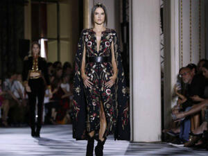 Alessandra Ambrosio made an appearance at the Mall of the Emirates. (Source: AFP) Alessandra Ambrosio made an appearance at the Mall of the Emirates. (Source: AFP)