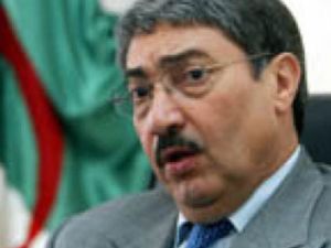 علي بن فليس رئيس الحكومة الجزائرية الأسبق