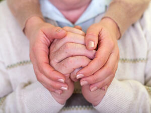 مرض الزهايمر أو خرف الشيخوخة  من الامراض التي تخيف الكثيرين