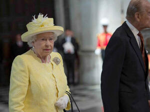 ملكة بريطانيا إليزابيث والأمير فيليب 