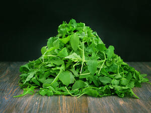 يحتوي الجرجير علي كميات معتدلة من الفيتامينات B1 و B2 والزنك