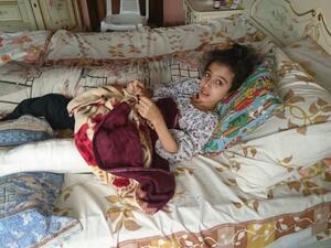 Ghina Wadi was shot on August 2 in her left leg in the besieged city of Madaya. (Twitter) 