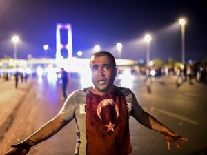 The Turkish military clashed with civilians at the entrance to the Bosphorus Bridge in Istanbul. (AFP/Bulent Kilic)