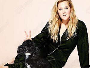 Amy Schumer thinks being a woman sucks (Source: amyschumer/ Instagram )  Amy Schumer thinks being a woman sucks (Source: amyschumer/ Instagram )