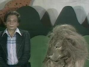 "كلب" ولا "أسد" في مسرحية عادل إمام؟!. "كلب" ولا "أسد" في مسرحية عادل إمام؟!.