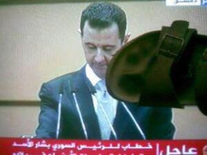 تعليق السوريين على خطاب الأسد. تعليق السوريين على خطاب الأسد.