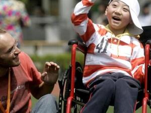 اعتذر المحل رسميا للطفل ووالدته. اعتذر المحل رسميا للطفل ووالدته.