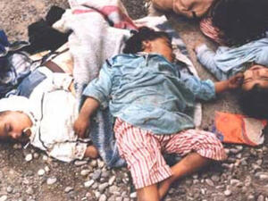 صور من مجزرة صبرا وشاتيلا.  صور من مجزرة صبرا وشاتيلا.