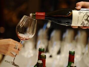 زعم الخبر بأن الإمارات تفوقت على فرنسا قي استيراد الويسكي الاسكتلندي!