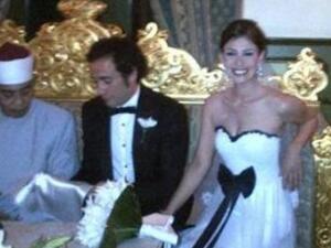 صورة من عقد قران عمر حمزاوي وبسمة 