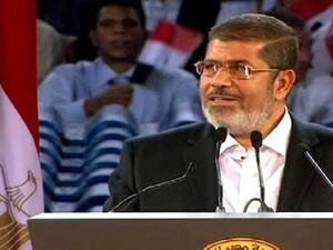 الرئيس محمد مرسي يلقي كلمة في ذكرى حرب اكتوبر الرئيس محمد مرسي يلقي كلمة في ذكرى حرب اكتوبر