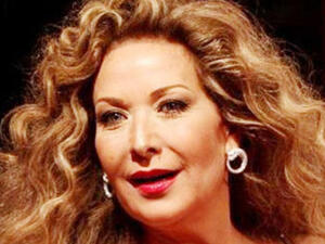 الفنانة السورية "رغدة"