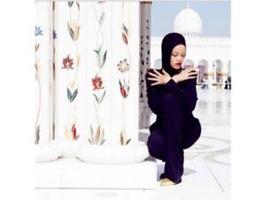 النجمة العالمية ريهانا