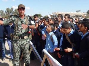 الجيش المصري يتواجد في المدارس
