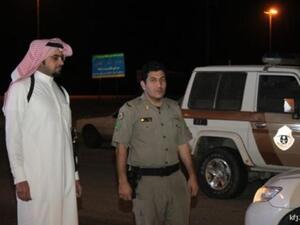 الاستهزاء بالدوريات المرورية في السعودية من قبل المفحطين الاستهزاء بالدوريات المرورية في السعودية من قبل المفحطين