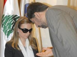 فيسبوك:صورة تظهر زوجة المقتول وسام الحسن تتجاهل السفير الايراني فيسبوك:صورة تظهر زوجة المقتول وسام الحسن تتجاهل السفير الايراني