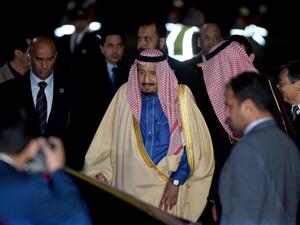 Saudi Arabian King Salman arrives at Haheda Airport in Tokyo on March 12, 2017. (AFP/Toru Yamanaka) 