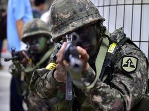 (AFP Photo/JUNG YEON-JE)