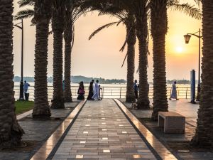 Saudi Arabian people walking by Jeddah Corniche (Shutterstock/File Photo)