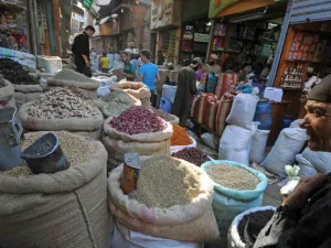 On Nov. 3, the central bank floated the pound without covering the import backlog, leaving businesses millions of pounds in debt.  (File photo)