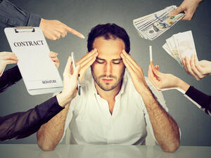 Fairly assess the workload and objectives you have set for your employees, no matter what their level of seniority. (Shutterstock)


