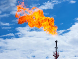 The World Bank aims to end routine gas flaring at oil production sites around the world by 2030. (Shutterstock)