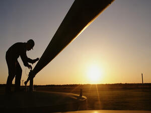 Many Jordanina MPs have called on the government to shy from importing the Israeli gas, citing the frequent Israeli crimes against the Palestinian people. (Shutterstock)