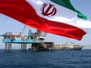 Iran is now pumping 3.7 million barrels of crude oil per day and seeks to regain its market share of pre-sanctions levels of 4 million barrels per day. (File photo)
