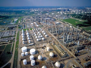 Port Arthur Refinery in Houston, which will be solely controlled by Saudi Refining Inc after the breakup of Motiva. (AFP/File)