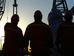 Kuwait is introducing a new payroll scheme for all public employees and wants to include the country’s 20,000 oil workers. (File photo) 