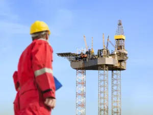 Egypt aspires to increase its oil and gas production to meet the growing domestic demand for energy. (File photo)