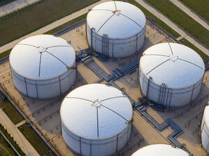 Oman envisages Ras Markaz to be one of the largest oil storage hubs worldwide. (Shutterstock)